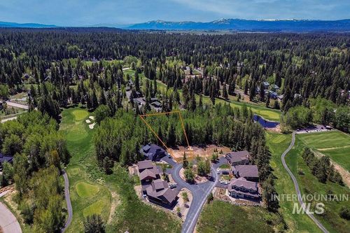 320 Mountain Cove Ct, McCall, ID, 83638-4501 | Card Image