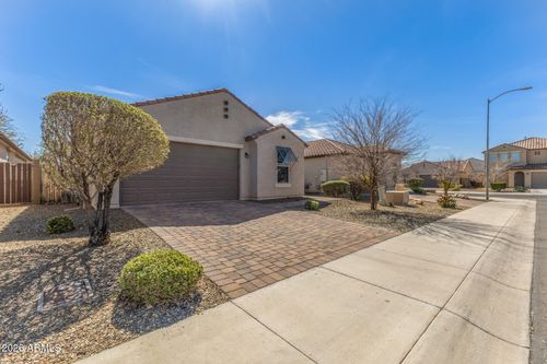10043 W Robin Ln, Peoria, AZ, 85383-3564 | Card Image