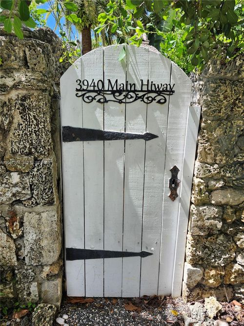 cottage-3940 Main Hwy, Miami, FL, 33133-6534 | Card Image