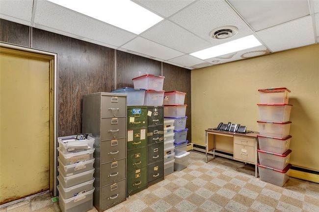 storage room | Image 19