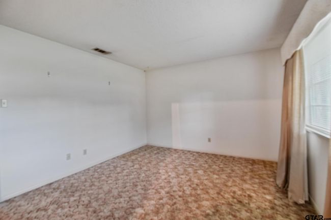 2742 Lisa Ln, House other with 3 bedrooms, 2 bathrooms and null parking in Tyler TX | Image 18