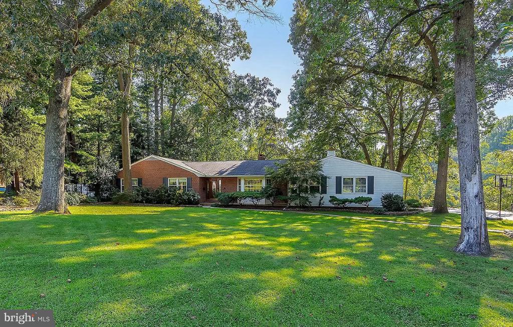 Lakeside Ave, Pitman, NJ 08071
