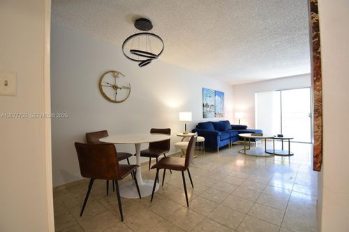 202-1605 Meridian Ave, Miami Beach, FL, 33139-2867 | Card Image