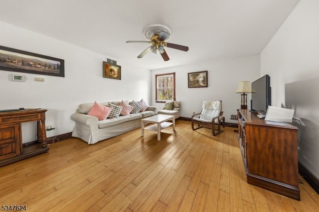 101 Hidden Gln, Townhouse with 3 bedrooms, 2 bathrooms and null parking in Montague NJ | Image 20