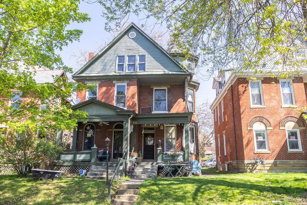 Oakland Ave, Columbus, OH 43202