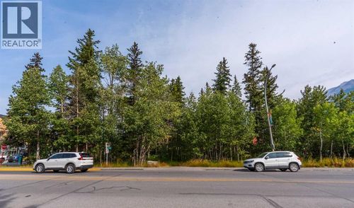 734738 10 St, Canmore, AB, T1W2A6 | Card Image