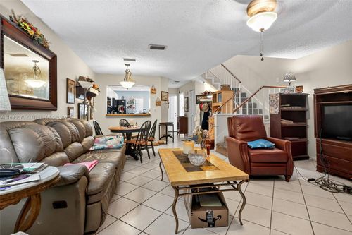 1093-7701 Baymeadows Cir W, Jacksonville, FL, 32256-7794 | Card Image