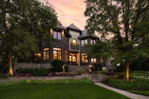 17 Ambriance Dr, Burr Ridge, IL, 60527-6493 | Card Image