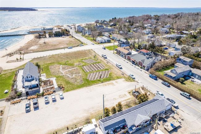Town of New Suffolk | Image 18