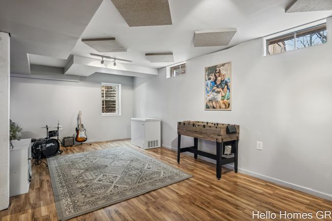 Finished Basement | Image 30