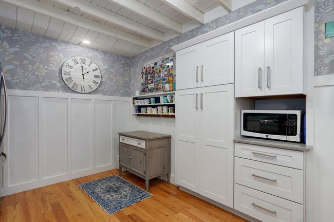 Kitchen | Image 11