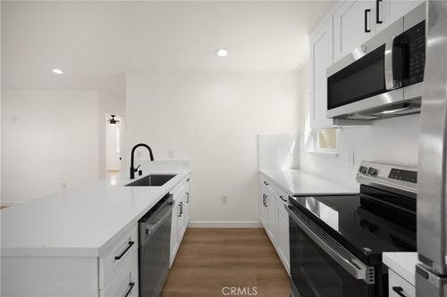 apt-c-102 E Avenida San Gabriel, San Clemente, CA, 92672-3279 | Card Image