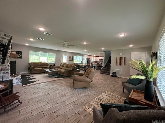 9 Whispering Dr, House other with 3 bedrooms, 2 bathrooms and null parking in Alexander AR | Image 10