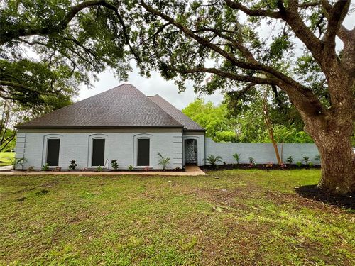 5 Colony Drive, Angleton, TX, 77515 | Card Image