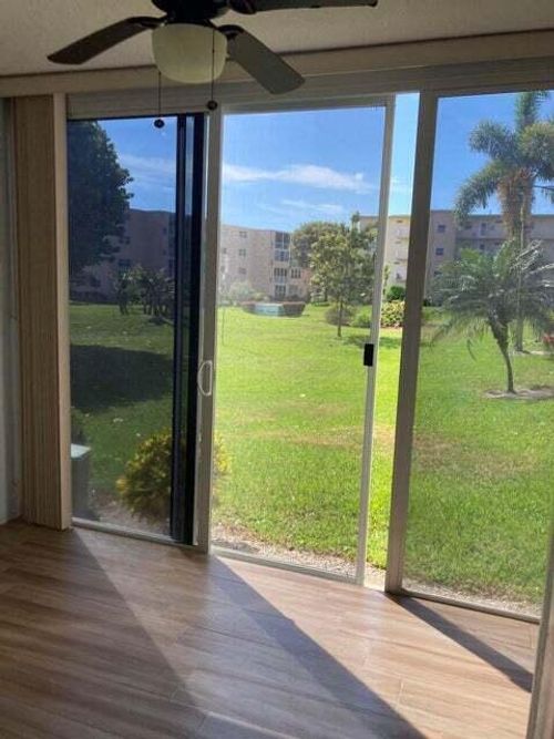 1040-300 Ne 26th Ave, Boynton Beach, FL, 33435-2063 | Card Image