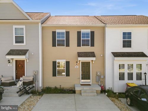 24 Orchard Green Dr, CHARLES TOWN, WV, 25414-2703 | Card Image