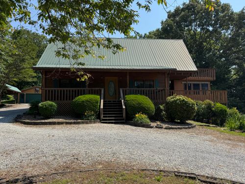 2452 Skyview Way, Dandridge, TN, 37725-5351 | Card Image