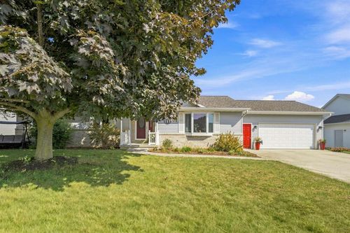 4922 Remiker Lane, Manitowoc, WI, 54220 | Card Image