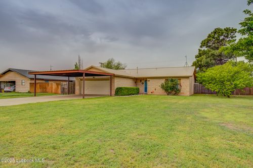 642 S Farmer St, Crosbyton, TX, 79322-3317 | Card Image