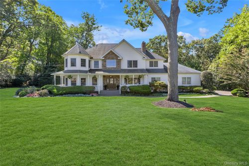 14 Whistler Hill Lane, Huntington, NY, 11743 | Card Image