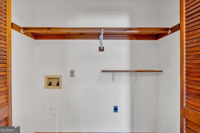 328 West Ln, House other with 3 bedrooms, 2 bathrooms and null parking in Woodstock GA | Image 22