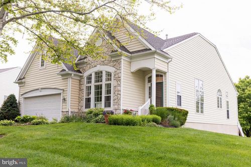 204 Joyce Cir, AVONDALE, PA, 19311-1341 | Card Image