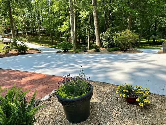 23677 Archery Range Rd, House other with 3 bedrooms, 3 bathrooms and 4 parking in Bristol VA | Image 50