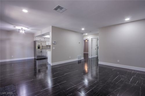 202-6617 W Tropicana Ave, Las Vegas, NV, 89103-4362 | Card Image