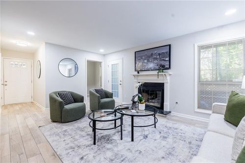 2135 N Forest Trl, Dunwoody, GA, 30338-5833 | Card Image