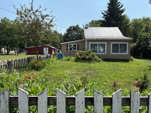 19 Cross Rd, Plattsburgh, NY, 12901-7409 | Card Image