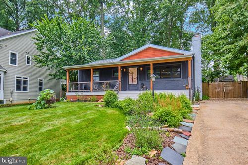 915 Desale St Sw, VIENNA, VA, 22180-5945 | Card Image