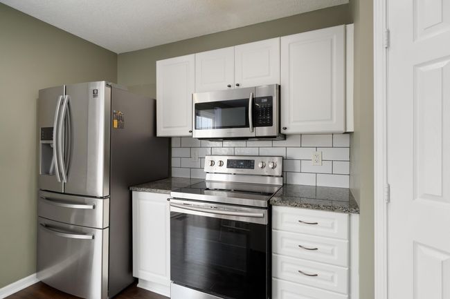 5724 Colts Gate Dr, Condo with 2 bedrooms, 3 bathrooms and null parking in New Albany OH | Image 8