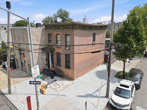 320 Jackson Avenue, New York, NY, 10454 | Card Image