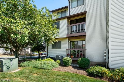 3302 Richmond Ct, Hillsborough, NJ, 08844-5501 | Card Image