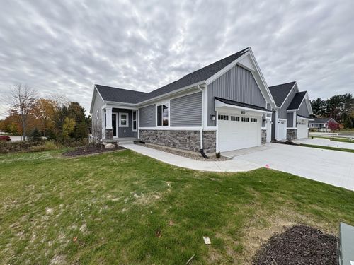 2553 Ravines Trail Dr Sw, Byron Center, MI, 49315-7407 | Card Image