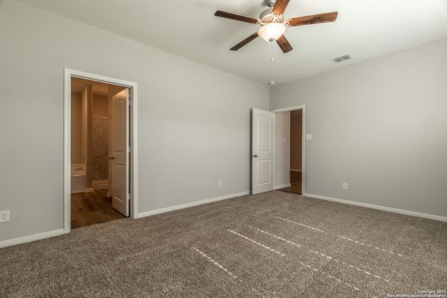 9106 Canvas Run, House other with 5 bedrooms, 3 bathrooms and null parking in Converse TX | Image 17