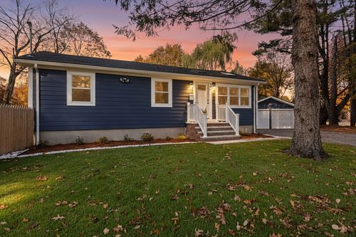 106 Hull St, Beverly, MA, 01915-1444 | Card Image