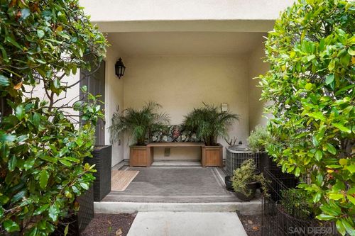 2989 Escala Cir, San Diego, CA, 92108-4768 | Card Image