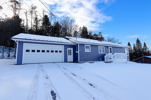 214 Farmer Drive, St. Johnsbury, VT, 05819 | Card Image