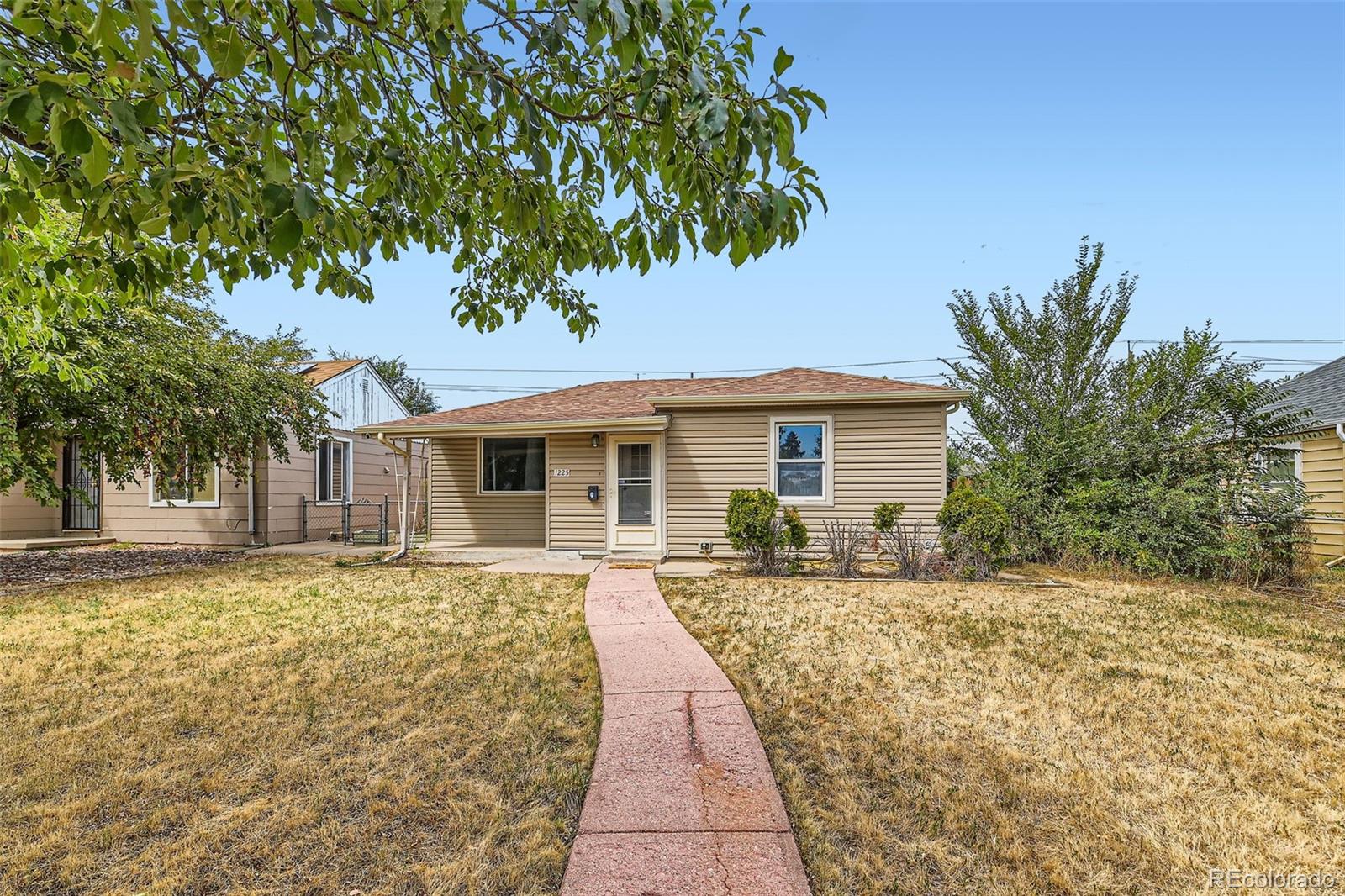 Macon St, Aurora, CO 80010