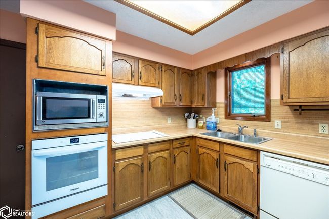 2001 20 Th St, Home with 2 bedrooms, 2 bathrooms and 2 parking in Harlan IA | Image 20