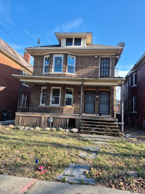 3745 Hogarth St, Detroit, MI, 48206-2521 | Card Image