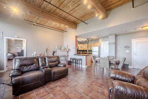 m408-52 Lawrence Dr, Lowell, MA, 01854-3644 | Card Image