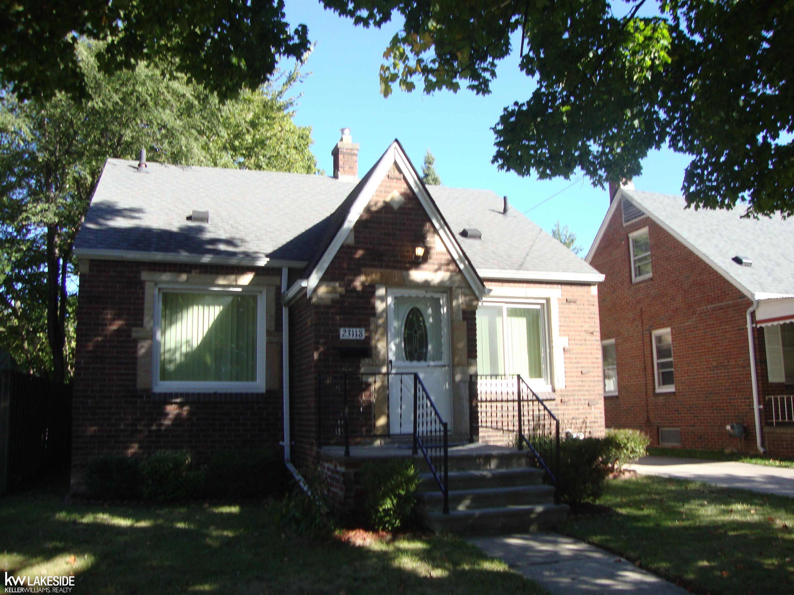 Firwood Ave, Eastpointe, MI 48021
