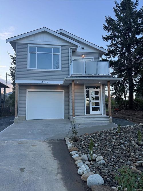 455 Watfield Ave, Nanaimo, BC, V9R3P6 | Card Image