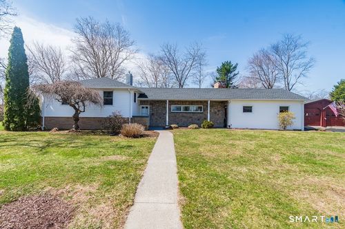 12 Crest Rd, Danbury, CT, 06811-4536 | Card Image