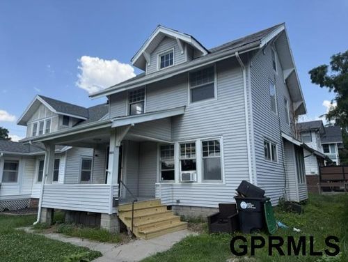 1005 S 38th St, Omaha, NE, 68105-1820 | Card Image