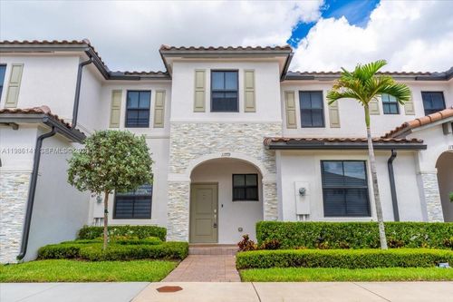 11779-11779 Sw 247th Ter, Homestead, FL, 33032-3016 | Card Image