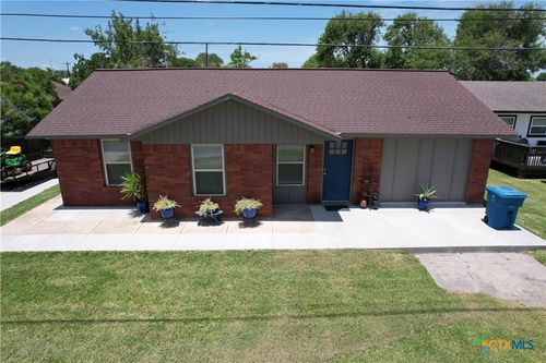 908 W Madison Ave, Port O Connor, TX, 77982-2187 | Card Image