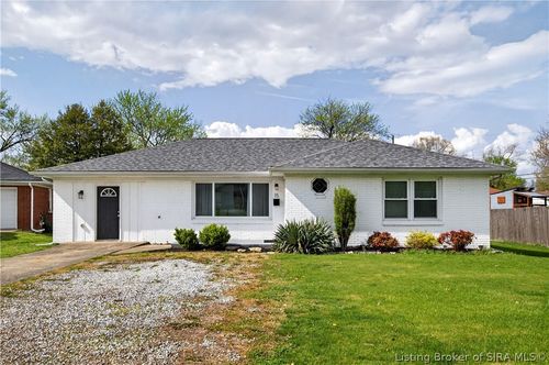 15 Robin Rd, New Albany, IN, 47150-3731 | Card Image